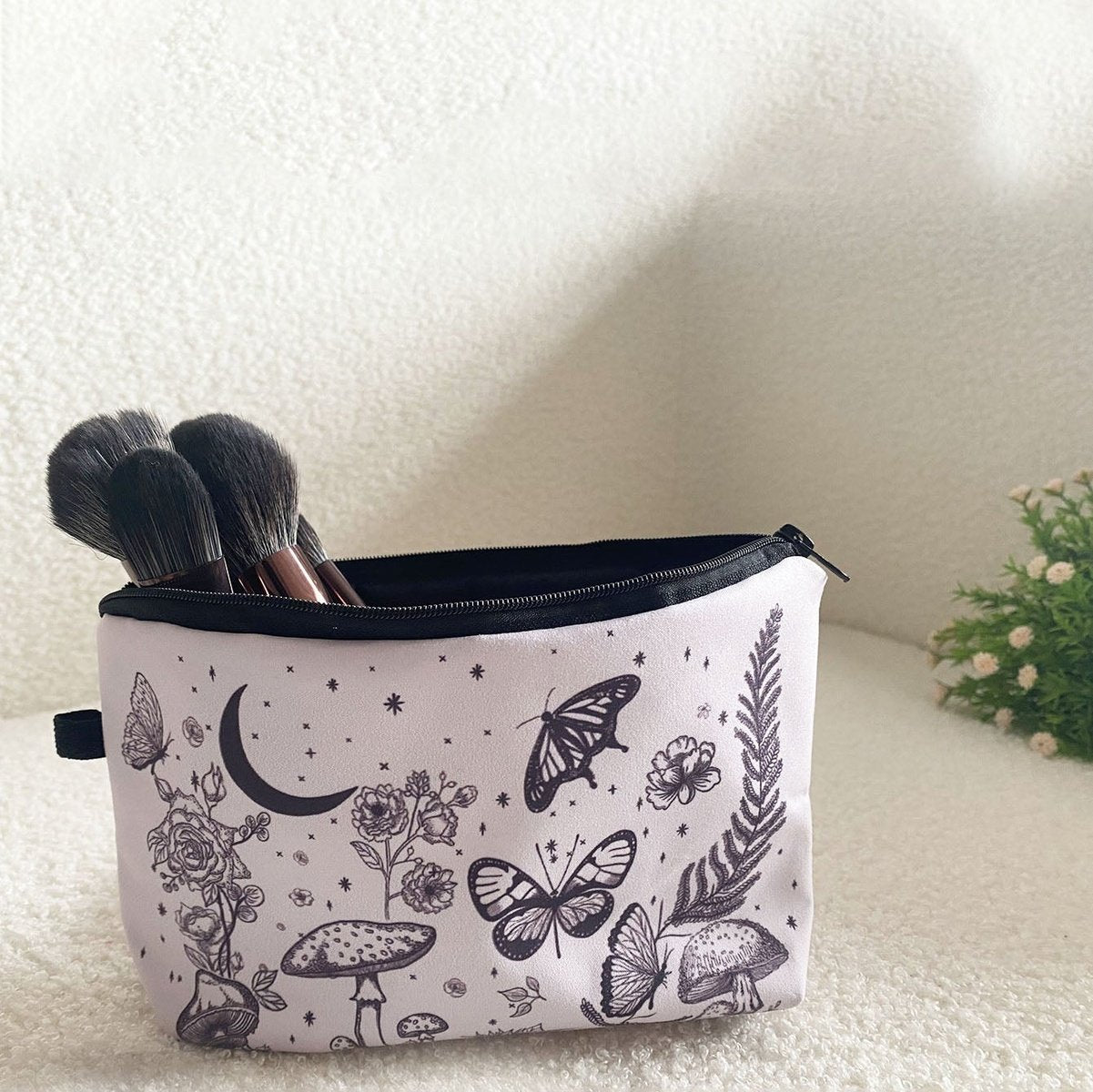 Butterfly Mushroom Print Zipper Makeup Bag